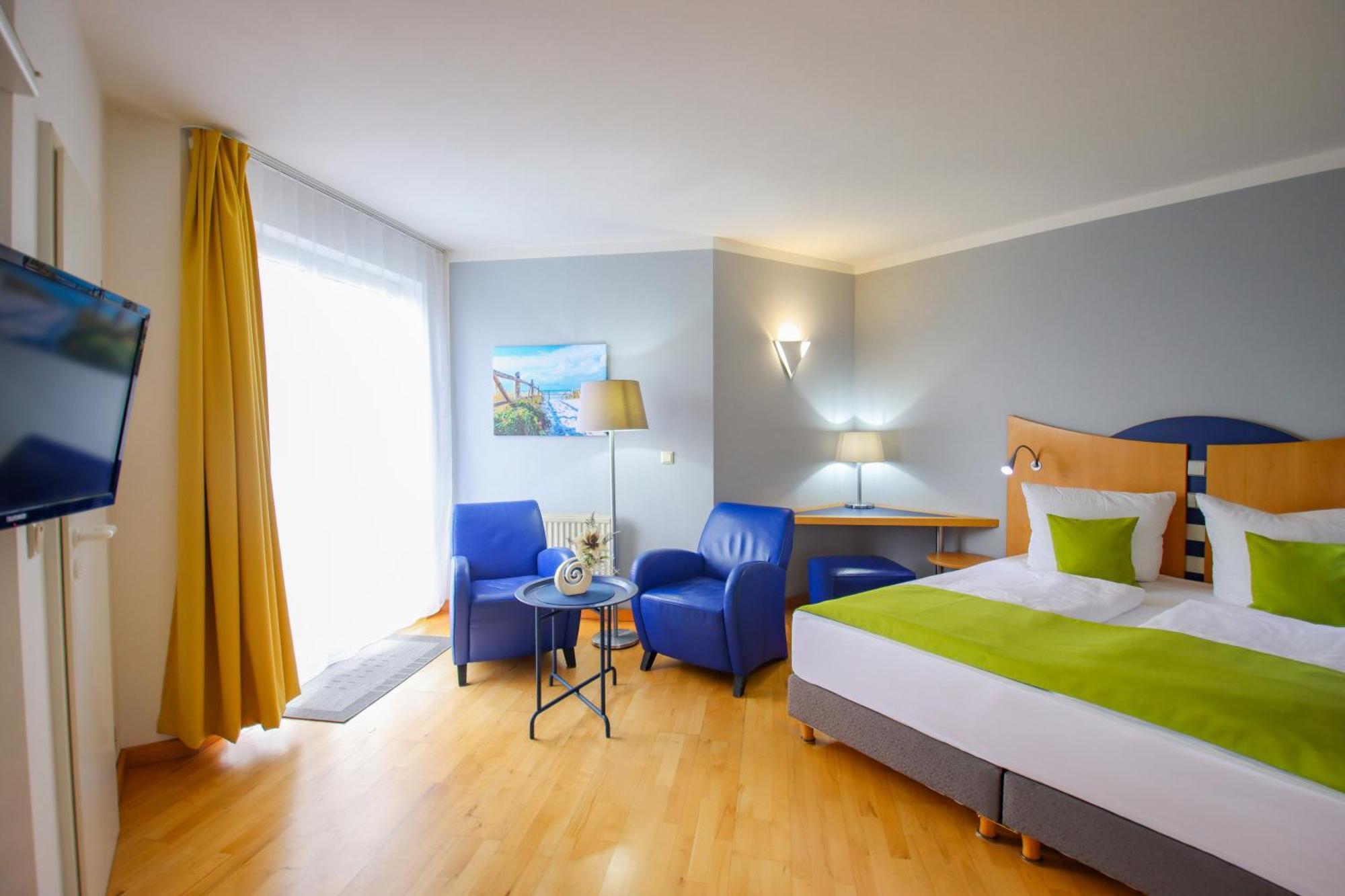 Inselhotel Kleiner Bodden Buschvitz Bagian luar foto